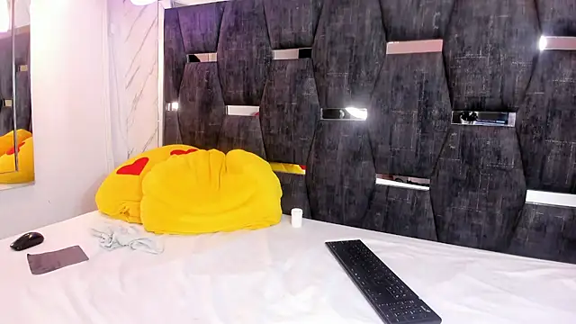 Snapshot of AlazSanna1 chatting on 01/30/25, 09:25 AlazSanna1 online show from 01/30/25, 09:25