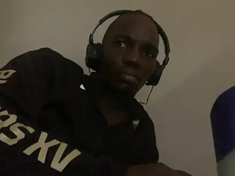 Shawtyblaque21 online show from 11/21/25, 04:27