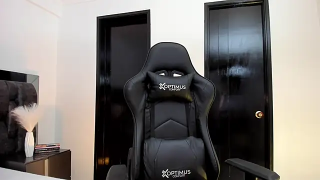 CarolHorny 1 online show from 01/20/25, 02:32