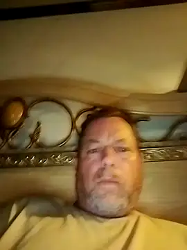 Snapshot of Rayc61 chatting on 05/05/26, 06:21 Rayc61 online show from 05/05/26, 06:21