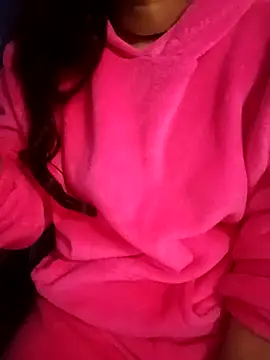 Snapshot of cute-neha70 chatting on 01/23/25, 02:23 cute-neha70 online show from 01/23/25, 02:23