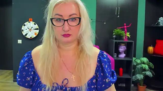 ChristyBrooks online show from 02/21/25, 12:28