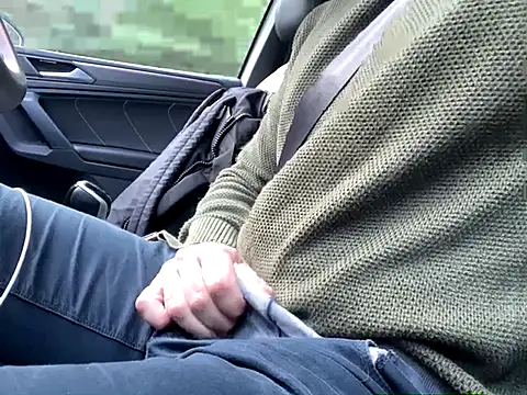 Snapshot of ItalStall chatting on 10/11/25, 06:56 ItalStall online show from 10/11/25, 06:56