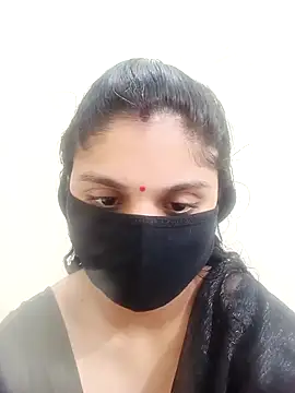 Cute-Aadhvita online show from 10/09/25, 12:41