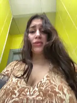 VikiDemi online show from 12/17/24, 10:34