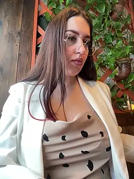 VikiDemi online show from 03/19/25, 01:18