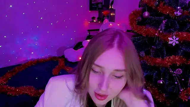 LinaTruly online show from 12/28/24, 11:05