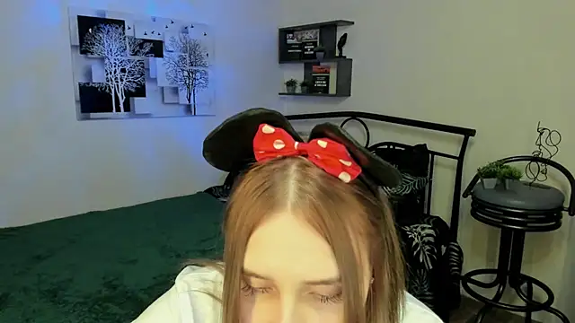 LinaTruly online show from 03/05/25, 11:38