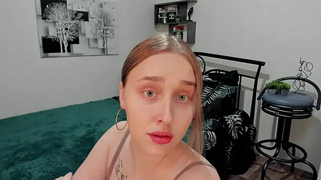 LinaTruly online show from 03/07/25, 12:15