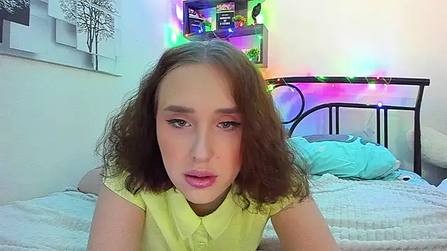 LinaTruly online show from 03/20/26, 10:36