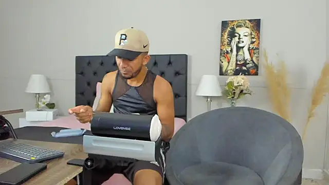 Robin Rief online show from 01/29/25, 06:54