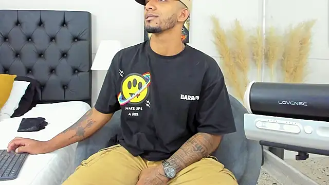 Robin Rief online show from 02/24/25, 06:49