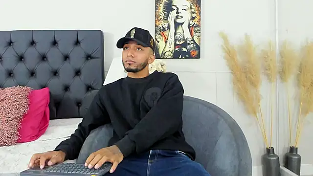 Robin Rief online show from 03/15/25, 03:29