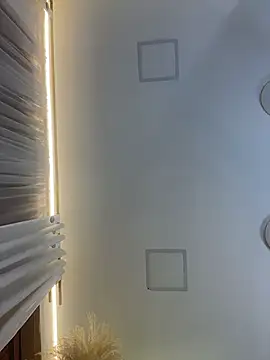 Snapshot of Robin_Rief chatting on 02/07/26, 03:32 Robin Rief online show from 02/07/26, 03:32