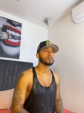 Snapshot of Robin_Rief chatting on 02/15/26, 03:47 Robin Rief online show from 02/15/26, 03:47