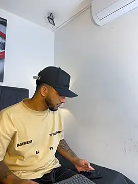 Snapshot of Robin_Rief chatting on 02/24/26, 03:37 Robin Rief online show from 02/24/26, 03:37