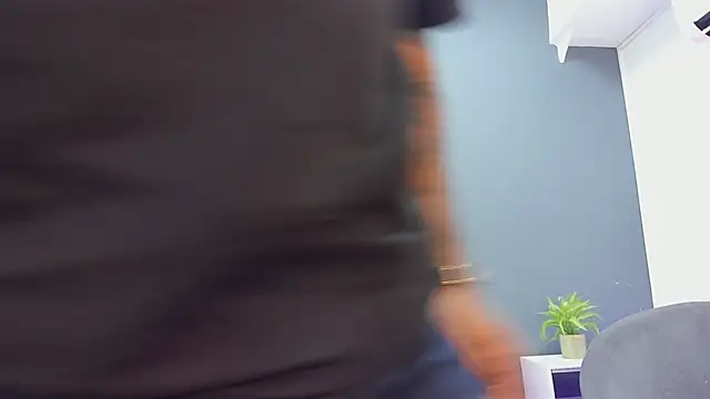 Robin Rief online show from 04/05/26, 07:22