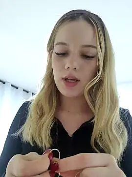 NicoleCut online show from 02/17/25, 11:02