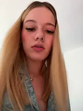 NicoleCut online show from 02/27/25, 02:00