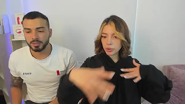 Snapshot of savage_sweethearts chatting on 01/23/25, 04:48 savage sweethearts online show from 01/23/25, 04:48