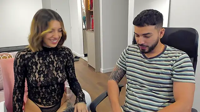 Snapshot of savage_sweethearts chatting on 03/20/25, 02:19 savage sweethearts online show from 03/20/25, 02:19