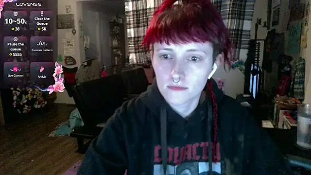 Snapshot of _hellostormy_ chatting on 02/17/25, 11:53 hellostormy online show from 02/17/25, 11:53