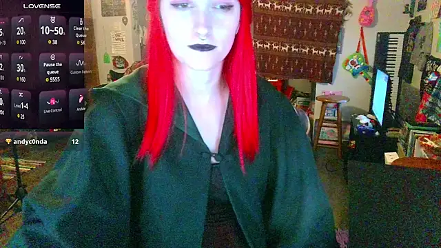 Snapshot of _hellostormy_ chatting on 03/12/25, 11:20 hellostormy online show from 03/12/25, 11:20