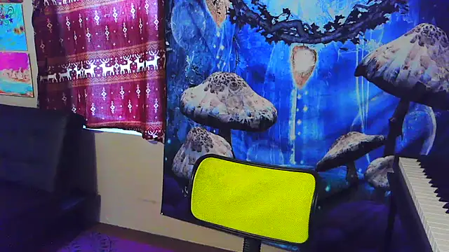 Snapshot of _hellostormy_ chatting on 10/25/25, 06:46 hellostormy online show from 10/25/25, 06:46