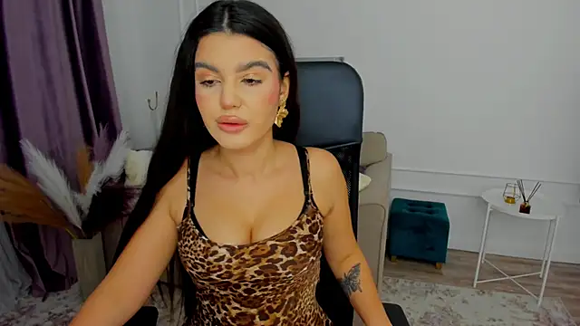 AlluringAriel online show from 02/06/25, 03:27