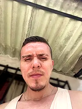 Snapshot of adam-rivera chatting on 09/15/25, 03:12 adam-rivera online show from 09/15/25, 03:12