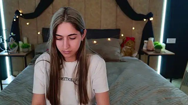 Teresa Stane online show from 02/21/25, 08:07