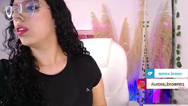 Aurora Brownn online show from 09/19/25, 04:47
