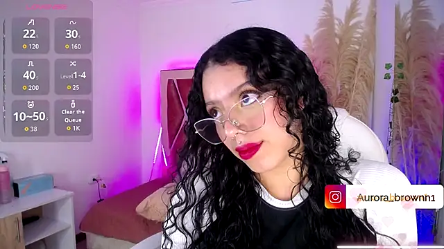 Aurora Brownn online show from 10/17/25, 04:48