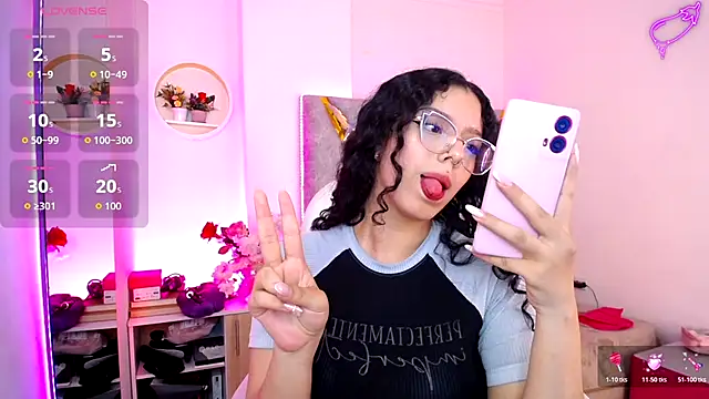 Aurora Brownn online show from 12/20/25, 11:45