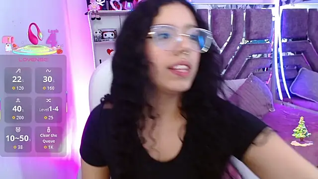 Aurora Brownn online show from 12/23/25, 04:32