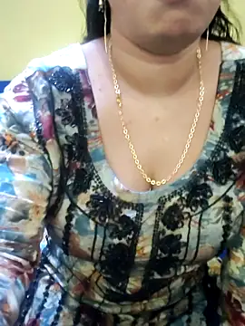 Snapshot of Haniya-143 chatting on 09/08/25, 02:16 Haniya-143 online show from 09/08/25, 02:16