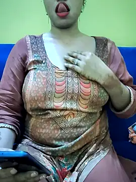 Snapshot of Haniya-143 chatting on 09/15/25, 01:33 Haniya-143 online show from 09/15/25, 01:33