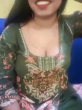 Snapshot of Haniya-143 chatting on 10/14/25, 08:42 Haniya-143 online show from 10/14/25, 08:42