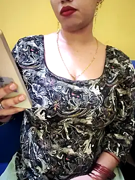 Snapshot of Haniya-143 chatting on 10/28/25, 09:50 Haniya-143 online show from 10/28/25, 09:50