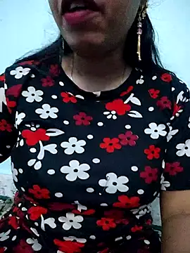 Snapshot of Haniya-143 chatting on 11/15/25, 12:52 Haniya-143 online show from 11/15/25, 12:52