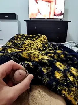 Snapshot of ariel-rick chatting on 11/27/25, 04:31 ariel-rick online show from 11/27/25, 04:31