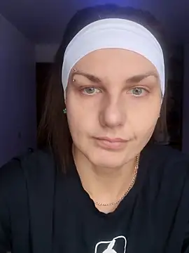 Snapshot of Magic__smile chatting on 12/16/24, 08:09 Magic smile online show from 12/16/24, 08:09