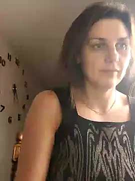 Snapshot of Magic__smile chatting on 12/20/24, 12:27 Magic smile online show from 12/20/24, 12:27