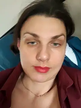 Snapshot of Magic__smile chatting on 03/13/25, 09:43 Magic smile online show from 03/13/25, 09:43