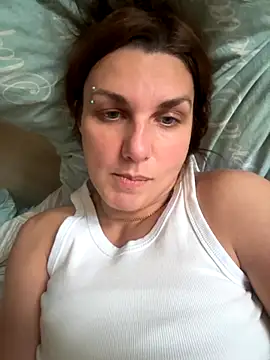 Snapshot of Magic__smile chatting on 10/28/25, 11:47 Magic smile online show from 10/28/25, 11:47