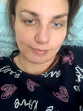 Snapshot of Magic__smile chatting on 11/27/25, 11:34 Magic smile online show from 11/27/25, 11:34