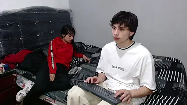 pervertsteens3 online show from 12/22/24, 04:50