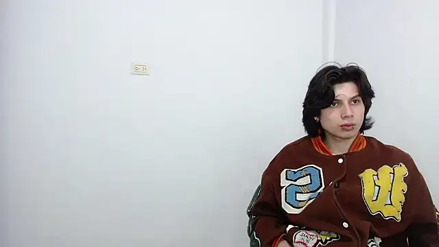 pervertsteens3 online show from 02/12/26, 06:25