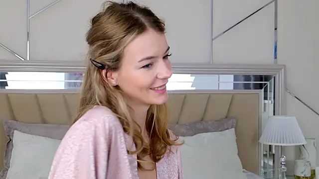 Snapshot of MeganMour chatting on 02/09/25, 07:19 MeganMour online show from 02/09/25, 07:19