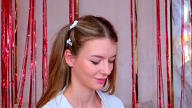 Snapshot of MeganMour chatting on 02/11/25, 07:38 MeganMour online show from 02/11/25, 07:38